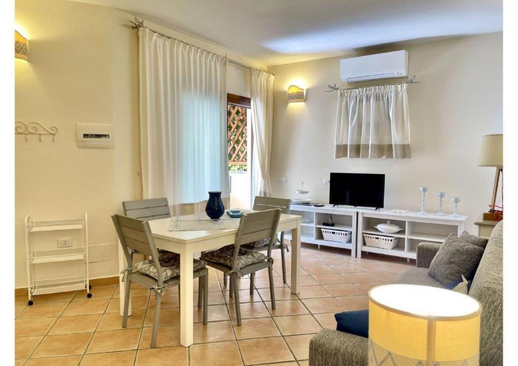Le Residenze Sul Mare B6 Lejlighed Porto Ottiolu Eksteriør billede
